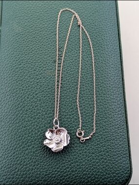 ✨ Alta Wild Rose Sterling Silver Necklace ✨